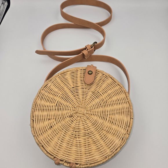 Straw Rattan Circle Crossbody Bag - Universal Thread Y2K Wicker 90's Purse - Picture 1 of 8